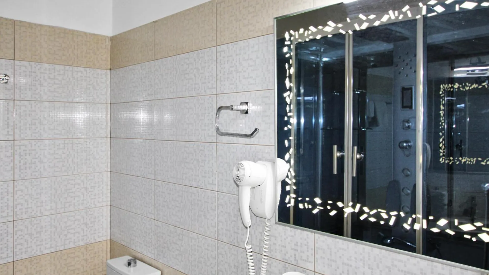 Hotel Rezidence Tredi City Center Tirana