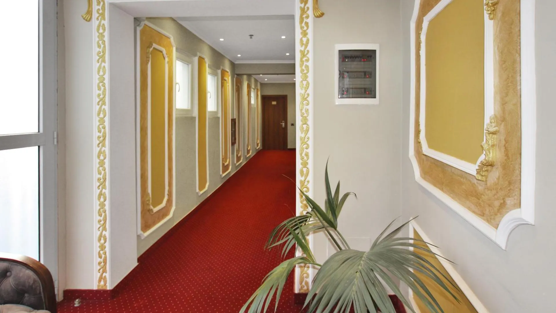 Rezidence Tredi City Center Tirana 4*,