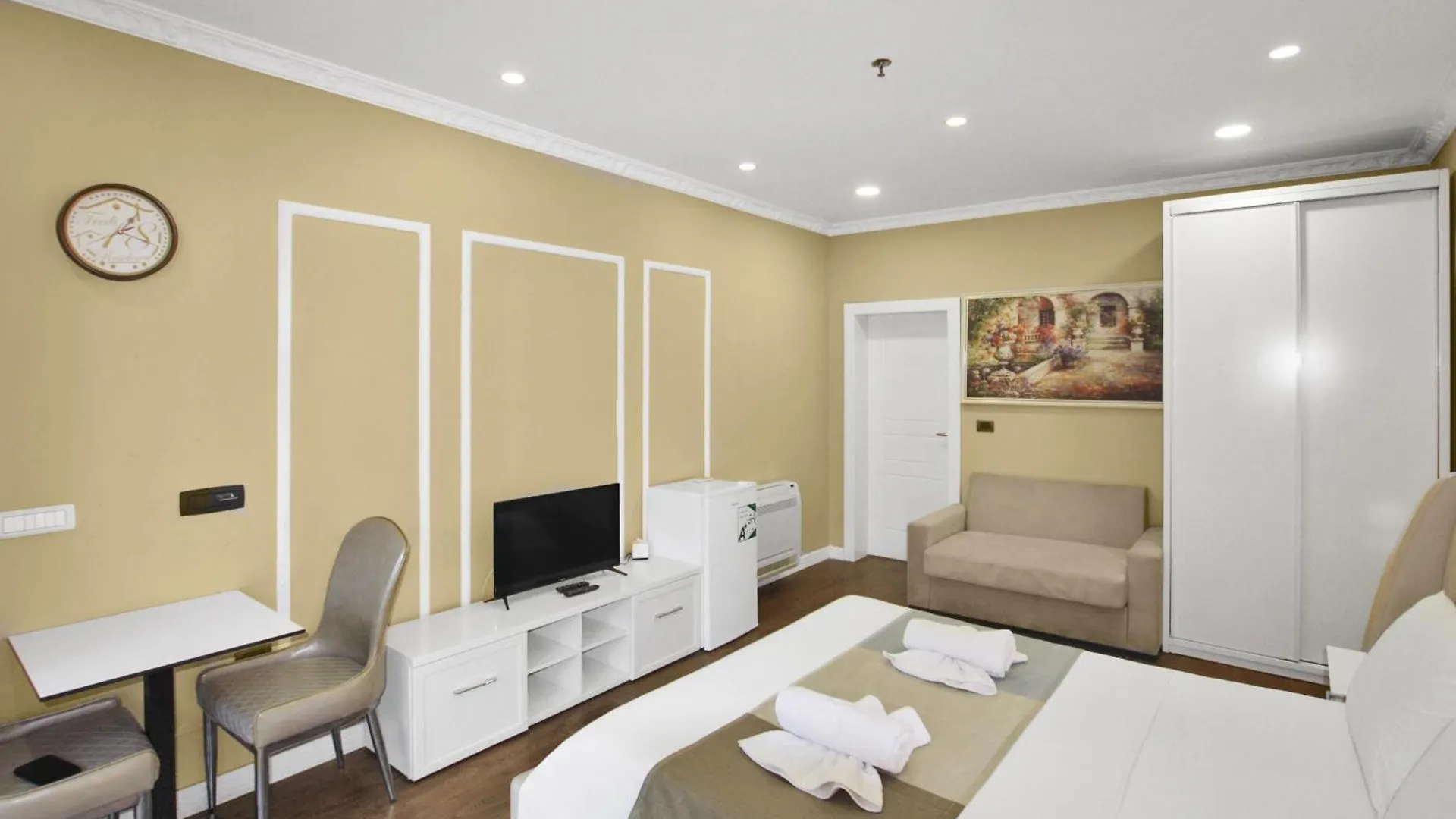 **** Hotel Rezidence Tredi City Center Tirana Albania